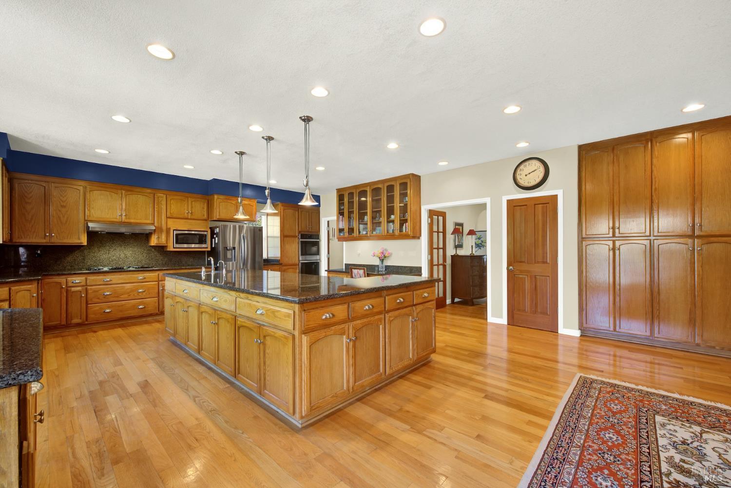 Detail Gallery Image 23 of 71 For 3560 Crownridge Ct, Fairfield,  CA 94534 - 5 Beds | 4 Baths