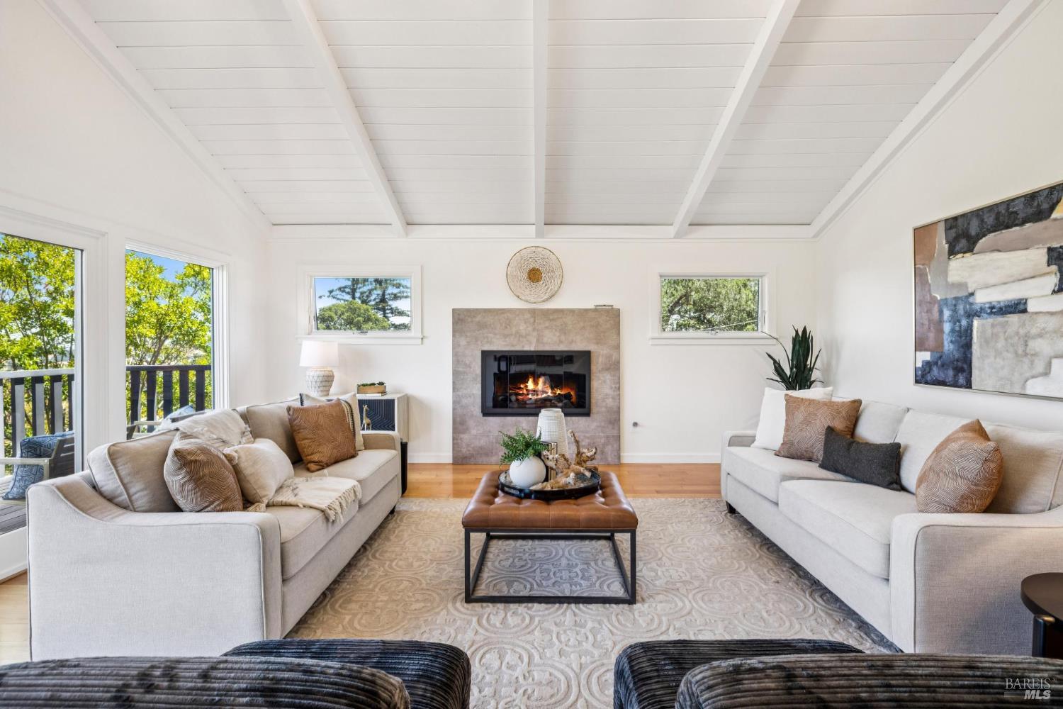 Detail Gallery Image 17 of 50 For 126 Ridge Rd, Fairfax,  CA 94930 - 3 Beds | 2 Baths
