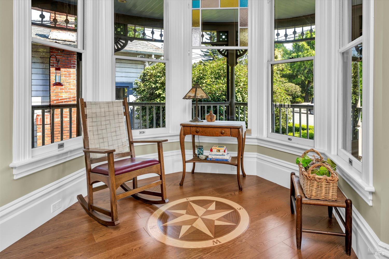 Detail Gallery Image 4 of 44 For 401 Matheson St, Healdsburg,  CA 95448 - 3 Beds | 2 Baths