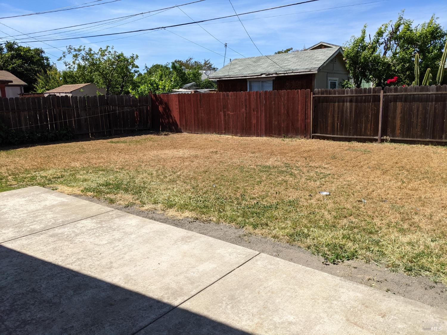 Detail Gallery Image 8 of 8 For 1512 Hawaii St, Fairfield,  CA 94533 - 3 Beds | 2 Baths