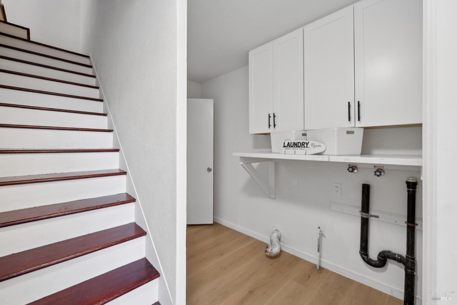 Detail Gallery Image 30 of 74 For 2437 Edwards Ave, El Cerrito,  CA 94530 - 6 Beds | 3/1 Baths