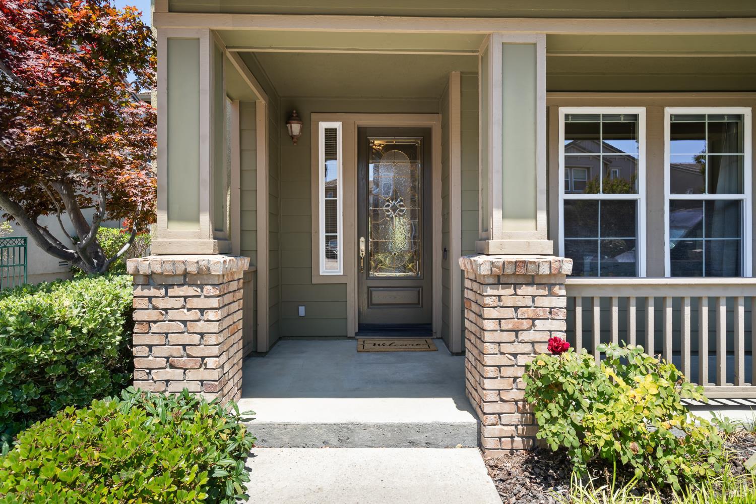 Detail Gallery Image 4 of 68 For 9272 Hallmark Pl, Vallejo,  CA 94591 - 4 Beds | 4 Baths