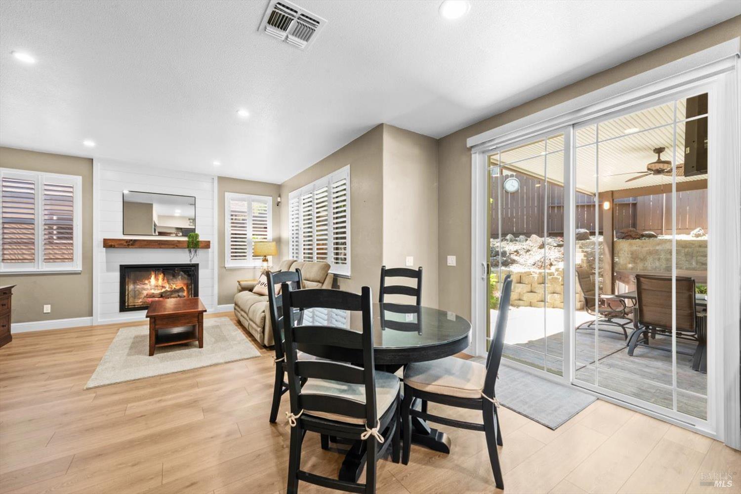 Detail Gallery Image 35 of 96 For 3305 Hillridge Ct, Fairfield,  CA 94534 - 4 Beds | 3 Baths