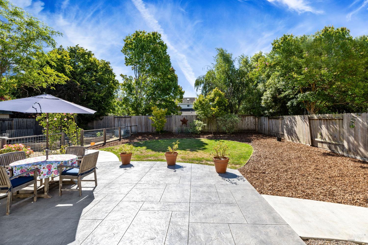 Detail Gallery Image 43 of 47 For 1628 Andover Way, Petaluma,  CA 94954 - 4 Beds | 2 Baths
