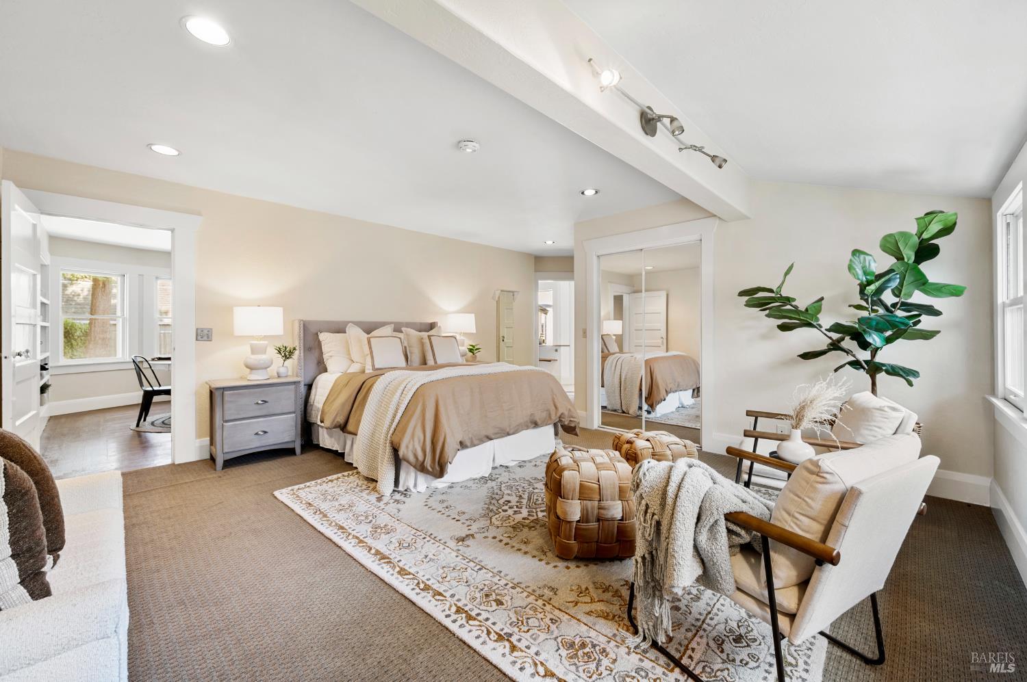 Detail Gallery Image 24 of 66 For 5740 Old Redwood Hwy, Penngrove,  CA 94951 - 3 Beds | 3 Baths