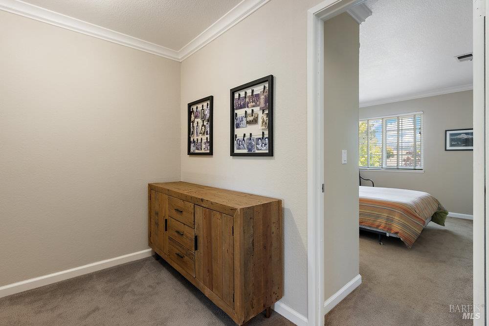 Detail Gallery Image 17 of 33 For 1774 Devonshire Dr, Benicia,  CA 94510 - 3 Beds | 2/1 Baths