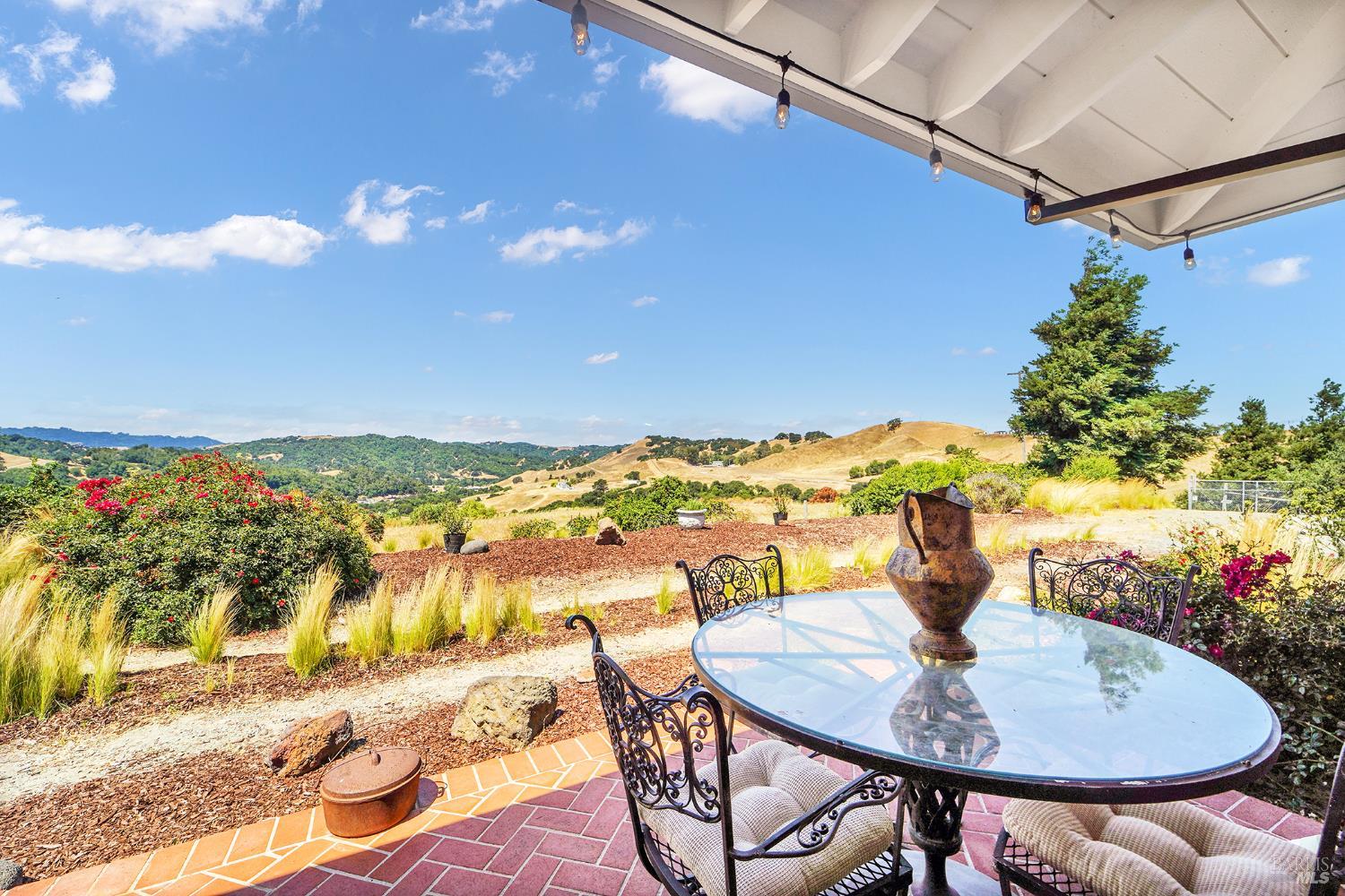 Detail Gallery Image 5 of 52 For 780 Rancho La Boca Rd, Martinez,  CA 94553 - 4 Beds | 2/1 Baths