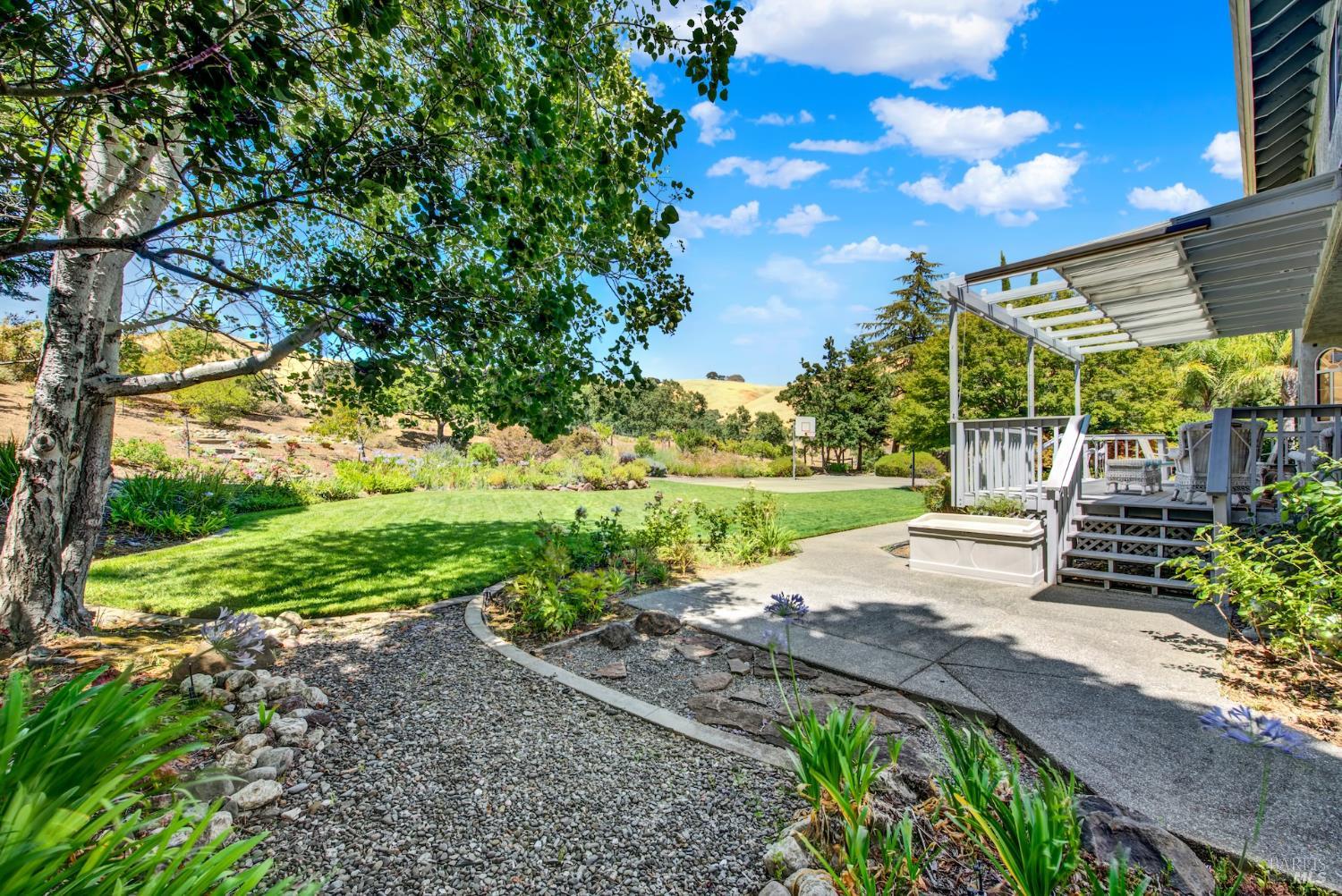 Detail Gallery Image 61 of 71 For 3560 Crownridge Ct, Fairfield,  CA 94534 - 5 Beds | 4 Baths
