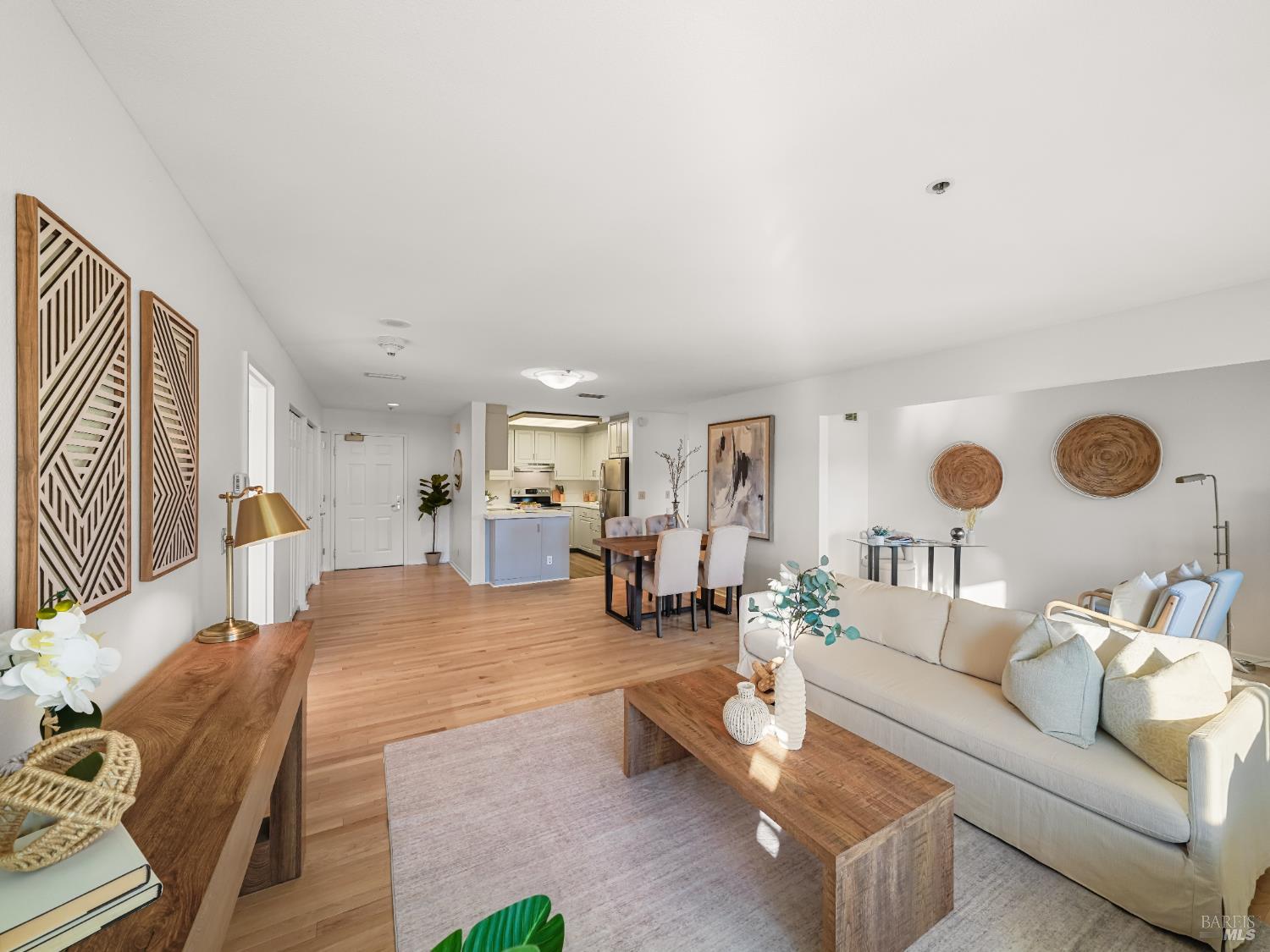 Detail Gallery Image 5 of 37 For 100 Thorndale Dr #326,  San Rafael,  CA 94903 - 2 Beds | 2 Baths
