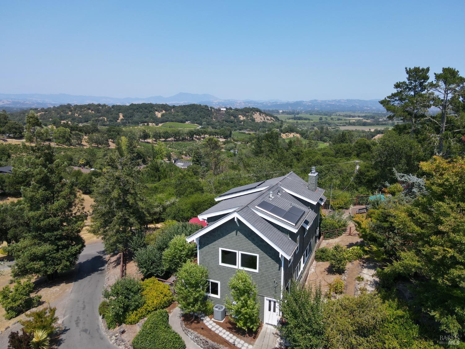 Detail Gallery Image 46 of 48 For 2547 Lewis Dr, Sebastopol,  CA 95472 - 3 Beds | 3 Baths