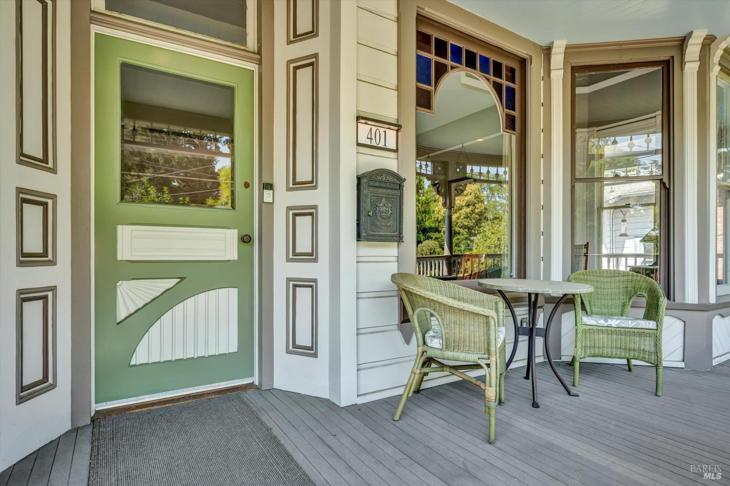 Detail Gallery Image 3 of 44 For 401 Matheson St, Healdsburg,  CA 95448 - 3 Beds | 2 Baths