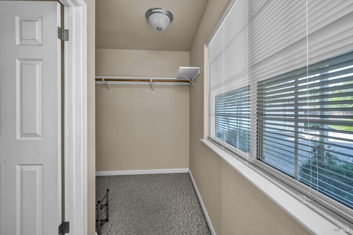 Detail Gallery Image 21 of 38 For 18695 Horseshoe Rd, Hidden Valley Lake,  CA 95467 - 3 Beds | 2/1 Baths