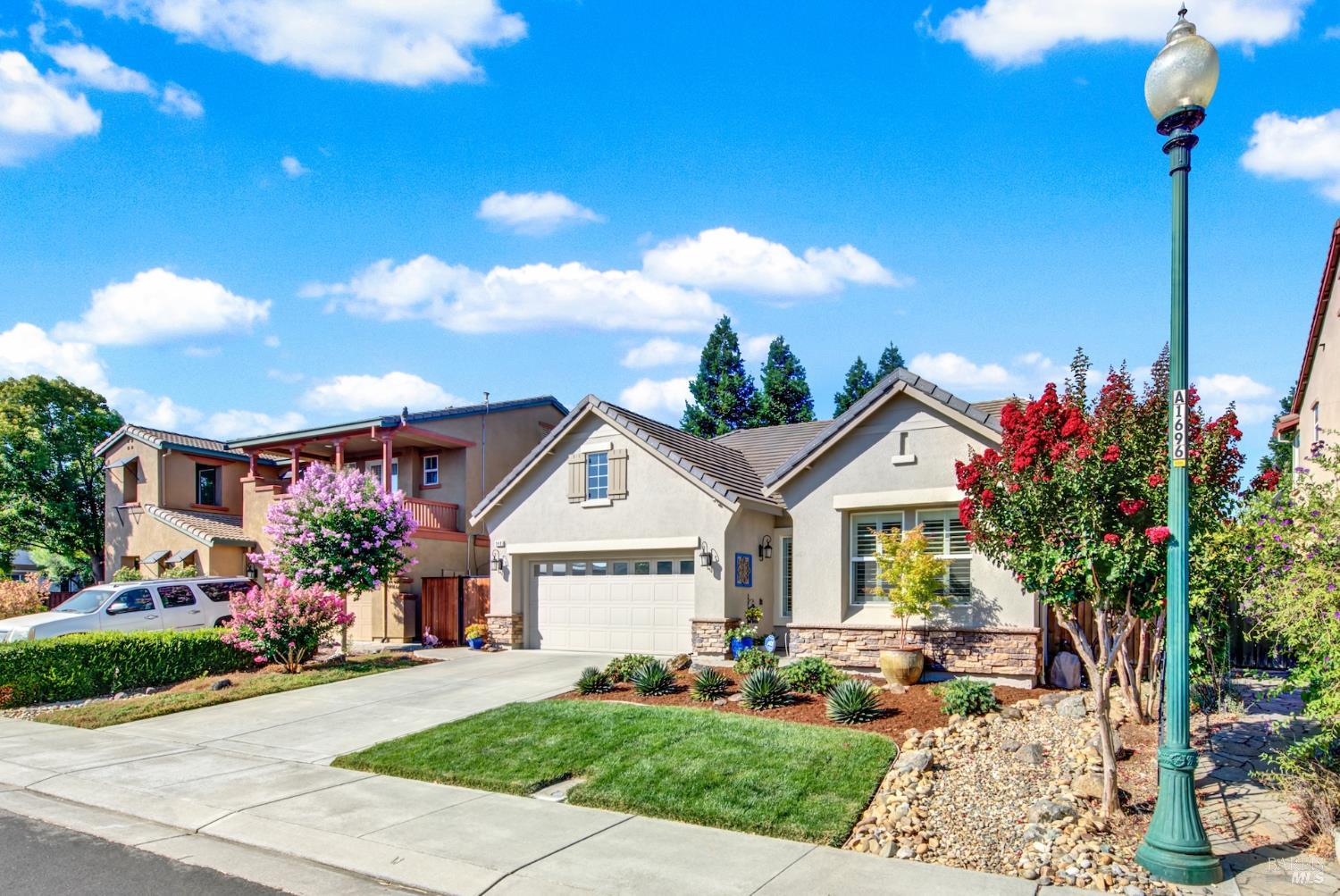 Detail Gallery Image 7 of 77 For 949 Lancaster St, Vacaville,  CA 95687 - 4 Beds | 2 Baths