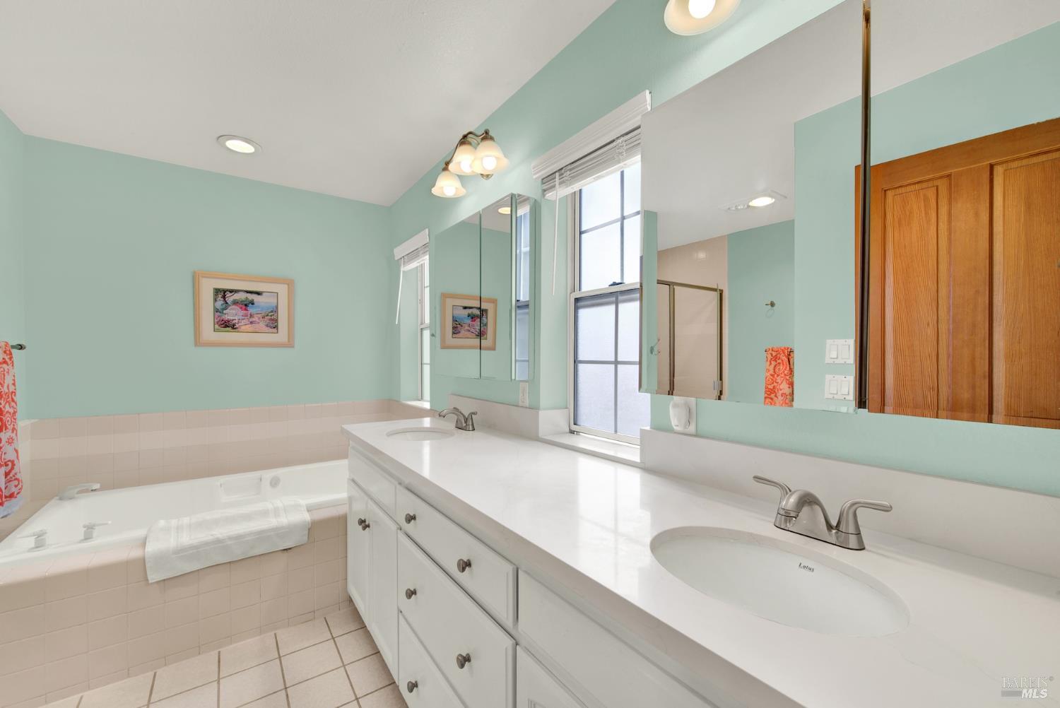 Detail Gallery Image 42 of 71 For 3560 Crownridge Ct, Fairfield,  CA 94534 - 5 Beds | 4 Baths