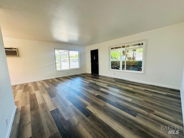 Detail Gallery Image 7 of 17 For 1836 Minnesota St, Fairfield,  CA 94533 - 3 Beds | 1 Baths