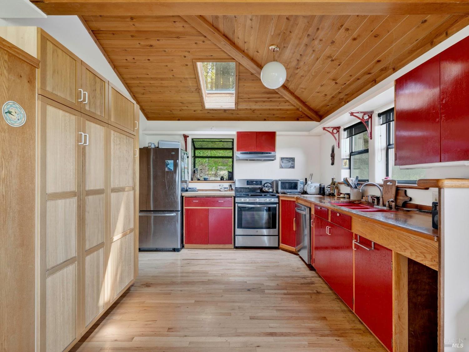 Detail Gallery Image 9 of 48 For 18051 Bald Hills Rd, Navarro,  CA 95463 - 2 Beds | 2 Baths