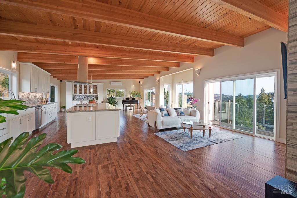 Detail Gallery Image 47 of 75 For 5560 Crystal Dr, Santa Rosa,  CA 95404 - 3 Beds | 2/1 Baths
