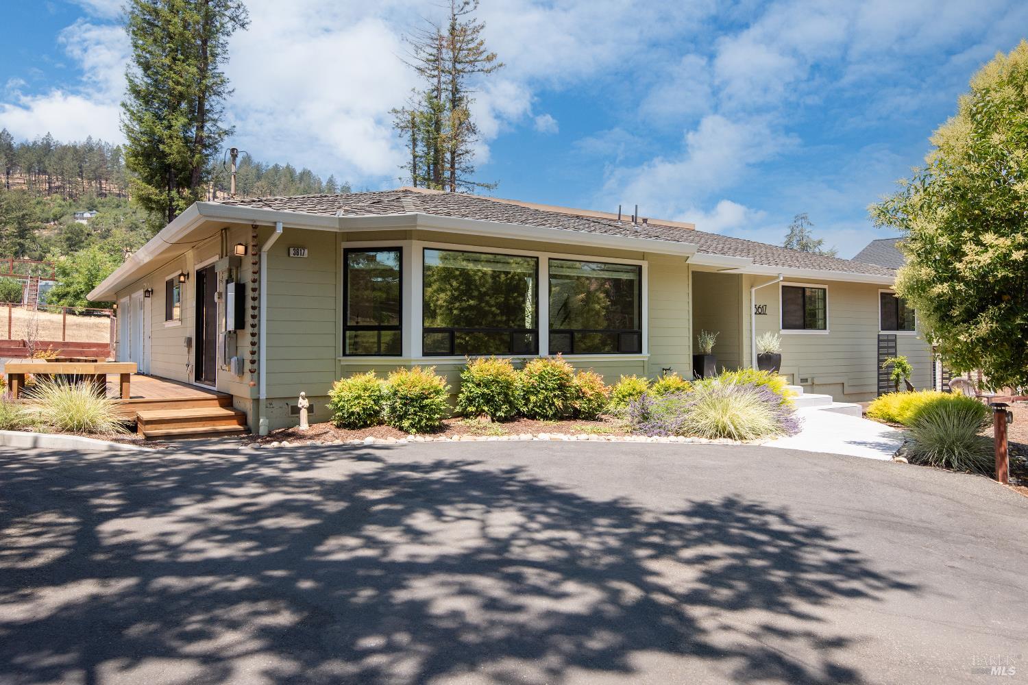Detail Gallery Image 7 of 36 For 3617 Williams Rd, Santa Rosa,  CA 95404 - 3 Beds | 3 Baths