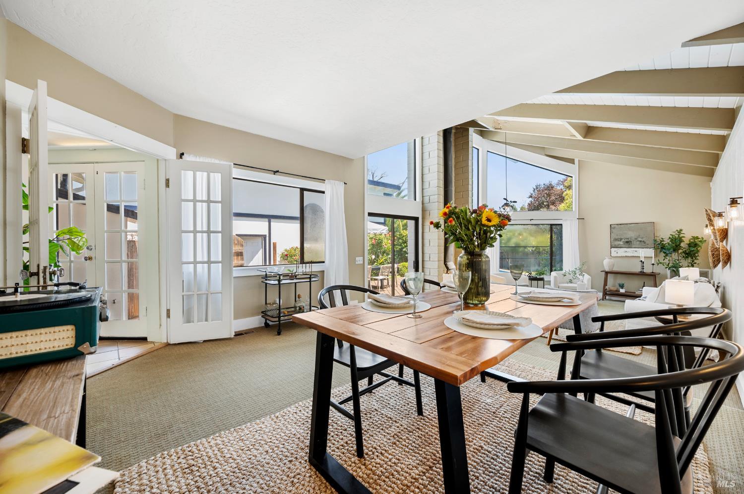 Detail Gallery Image 29 of 66 For 5740 Old Redwood Hwy, Penngrove,  CA 94951 - 3 Beds | 3 Baths