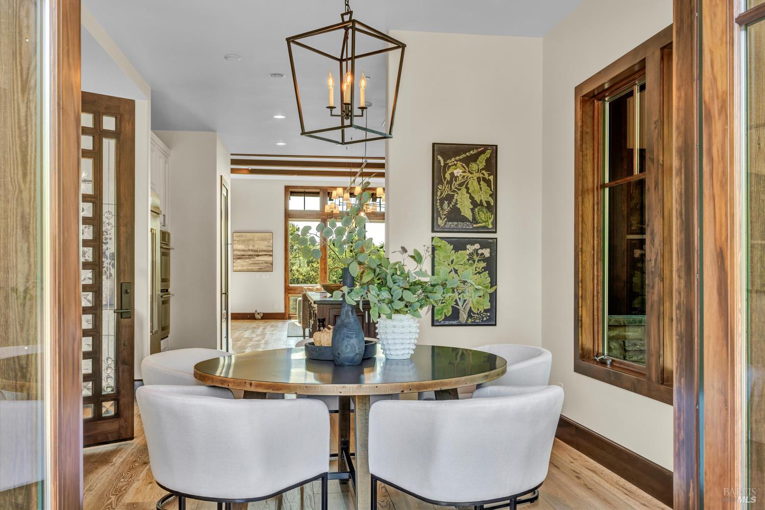 Detail Gallery Image 12 of 57 For 231 Poppy Hill Dr, Healdsburg,  CA 95448 - 4 Beds | 3/1 Baths