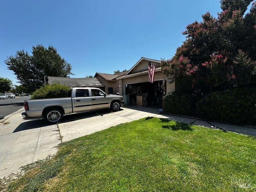Detail Gallery Image 1 of 4 For Address Is Not Disclosed, Fresno,  CA 93722 - 4 Beds | 2 Baths