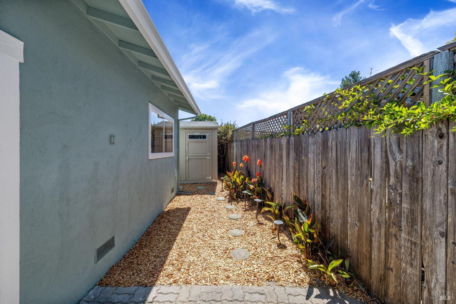 Detail Gallery Image 48 of 54 For 7449 Adrian Dr, Rohnert Park,  CA 94928 - 3 Beds | 2 Baths