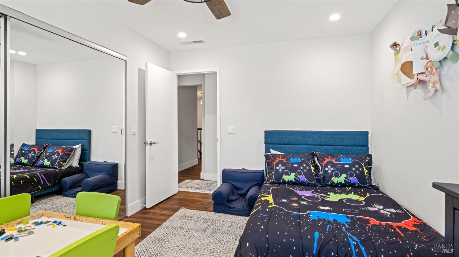 Detail Gallery Image 44 of 61 For 1711 Capistrano Dr, Petaluma,  CA 94954 - 6 Beds | 2/1 Baths