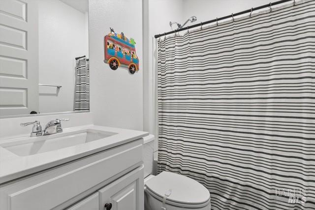 Detail Gallery Image 18 of 30 For 5825 Kristina Pl, Rohnert Park,  CA 94928 - 3 Beds | 3 Baths