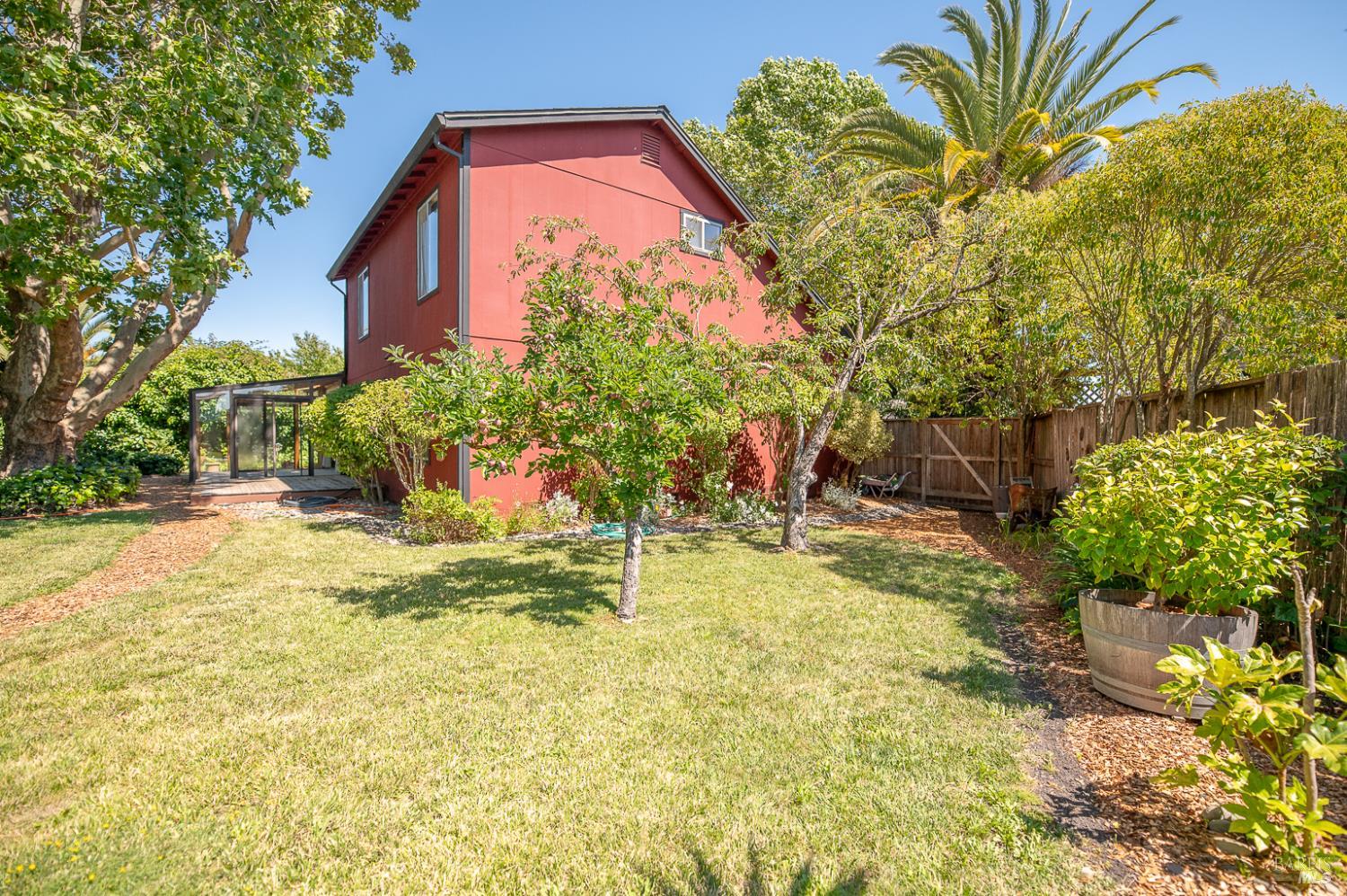 Detail Gallery Image 25 of 33 For 801 Livery Ct, Rohnert Park,  CA 94928 - 4 Beds | 2 Baths