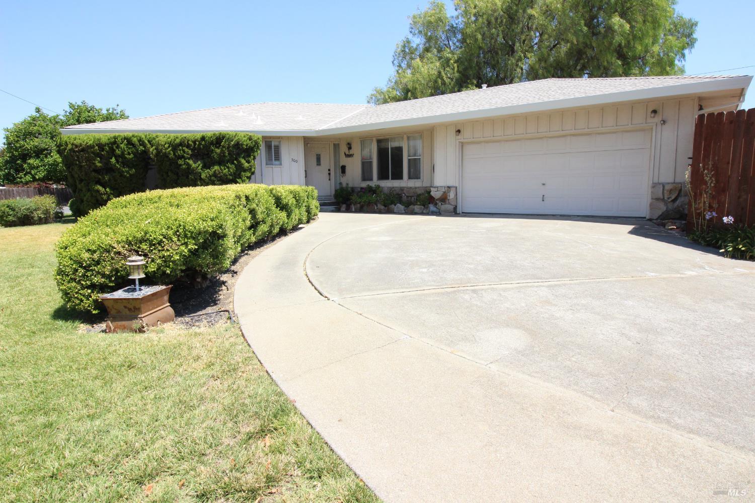 Detail Gallery Image 2 of 48 For 500 Logan St, Rio Vista,  CA 94571 - 3 Beds | 2/1 Baths