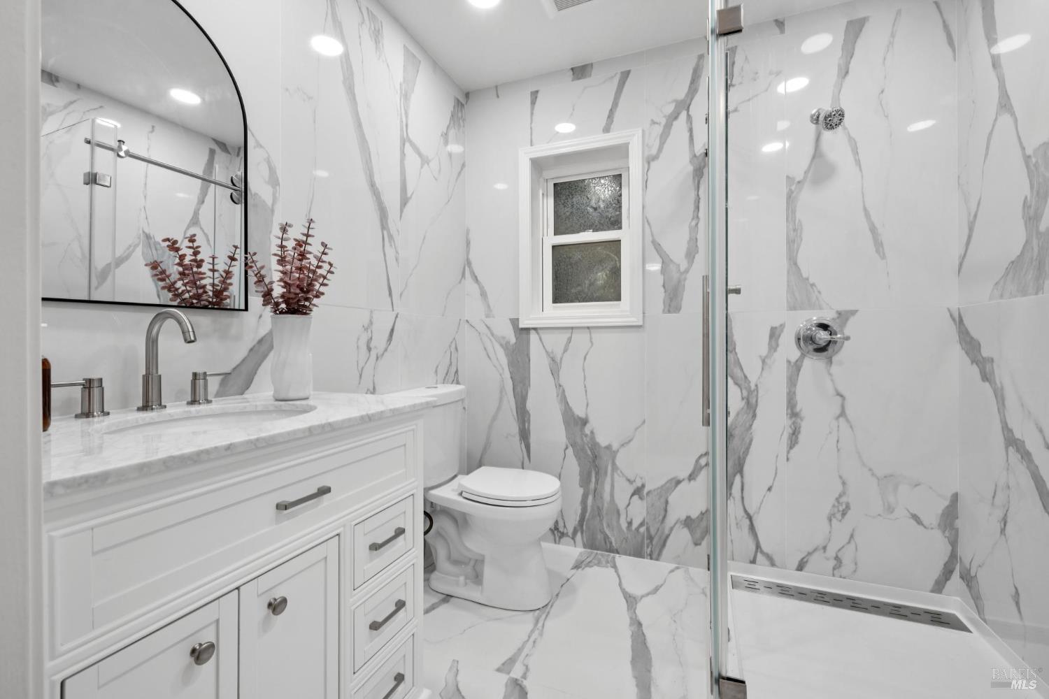 Detail Gallery Image 23 of 74 For 2437 Edwards Ave, El Cerrito,  CA 94530 - 6 Beds | 3/1 Baths