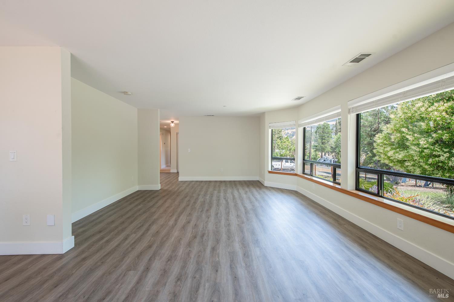 Detail Gallery Image 27 of 36 For 3617 Williams Rd, Santa Rosa,  CA 95404 - 3 Beds | 3 Baths