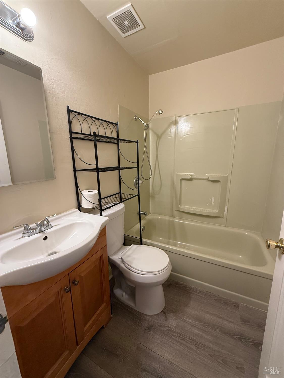 Detail Gallery Image 11 of 14 For 366 Brown St, Vacaville,  CA 95688 - – Beds | – Baths