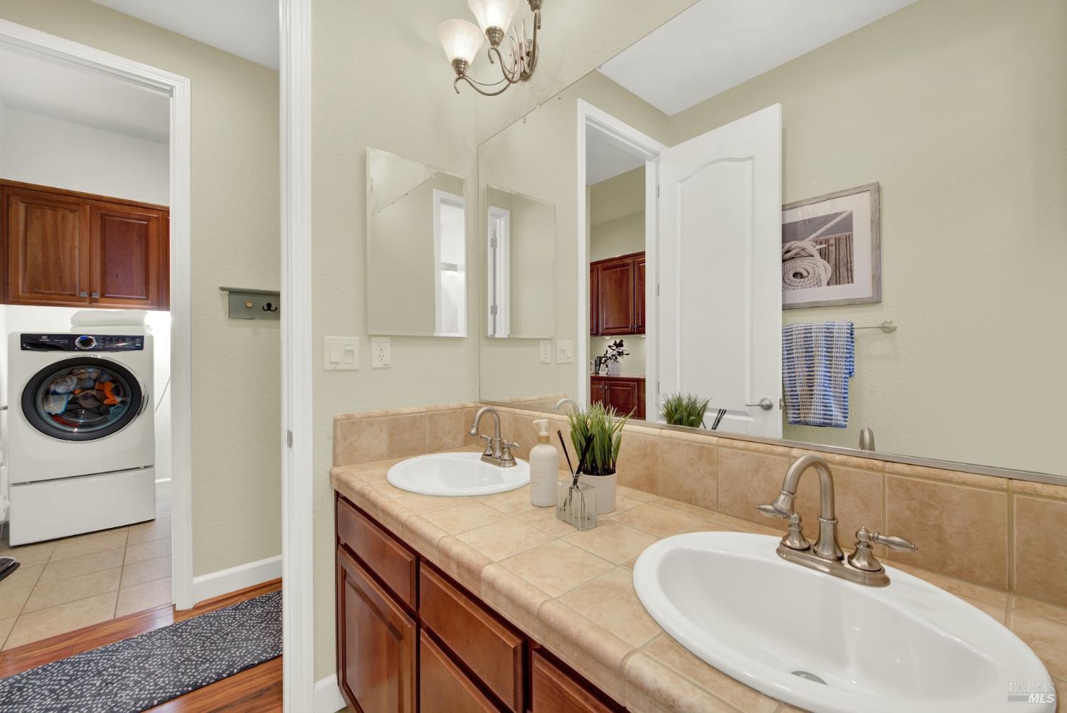 Detail Gallery Image 46 of 77 For 949 Lancaster St, Vacaville,  CA 95687 - 4 Beds | 2 Baths