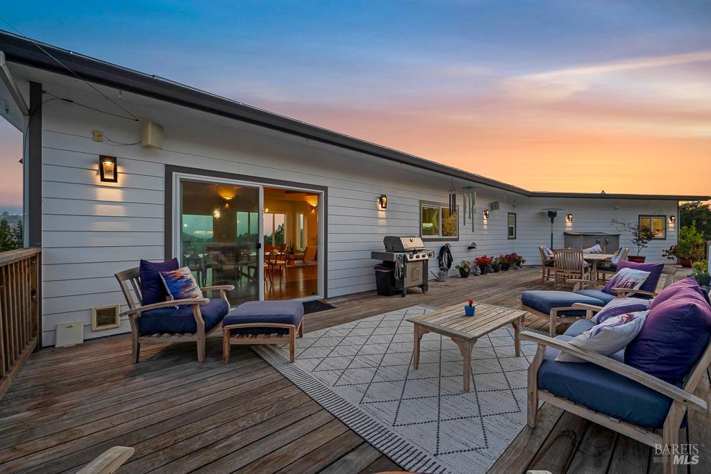 Detail Gallery Image 65 of 75 For 5560 Crystal Dr, Santa Rosa,  CA 95404 - 3 Beds | 2/1 Baths