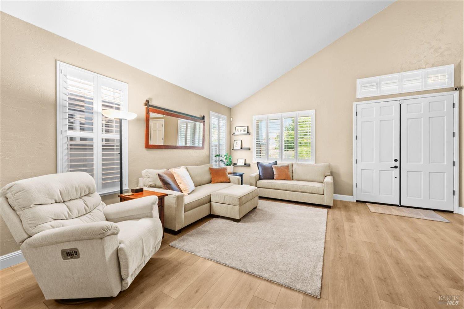 Detail Gallery Image 15 of 96 For 3305 Hillridge Ct, Fairfield,  CA 94534 - 4 Beds | 3 Baths