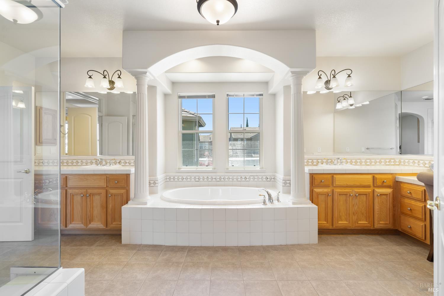 Detail Gallery Image 46 of 68 For 9272 Hallmark Pl, Vallejo,  CA 94591 - 4 Beds | 4 Baths
