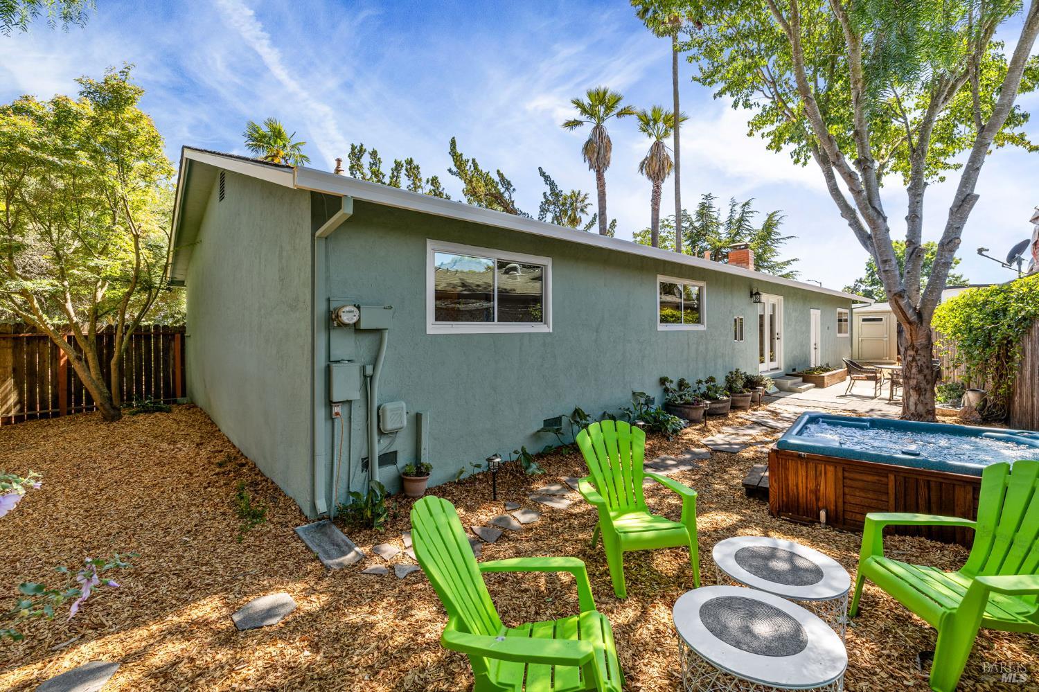 Detail Gallery Image 18 of 54 For 7449 Adrian Dr, Rohnert Park,  CA 94928 - 3 Beds | 2 Baths