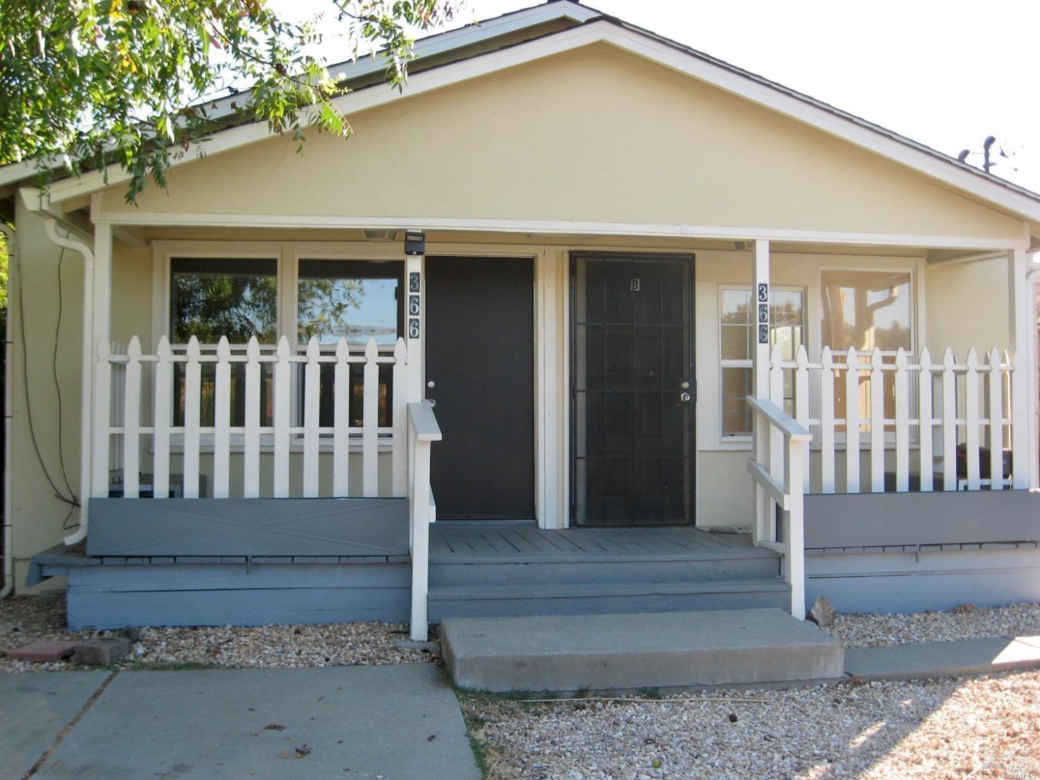 Detail Gallery Image 1 of 14 For 366 Brown St, Vacaville,  CA 95688 - – Beds | – Baths