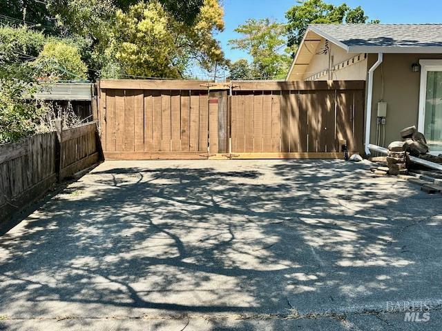 Detail Gallery Image 3 of 17 For 1836 Minnesota St, Fairfield,  CA 94533 - 3 Beds | 1 Baths