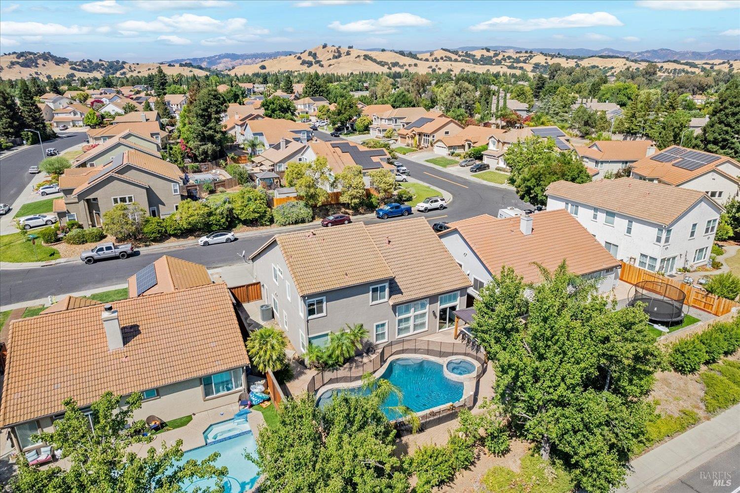 Detail Gallery Image 24 of 27 For 807 Kells Cir, Vacaville,  CA 95688 - 3 Beds | 2/1 Baths