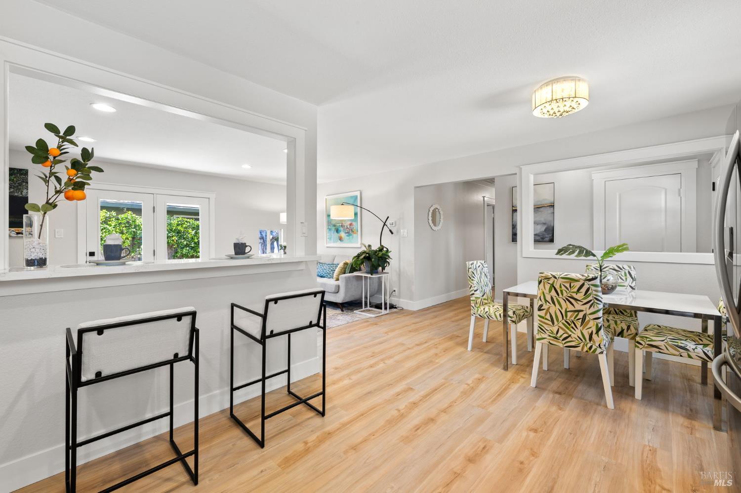Detail Gallery Image 3 of 54 For 7449 Adrian Dr, Rohnert Park,  CA 94928 - 3 Beds | 2 Baths