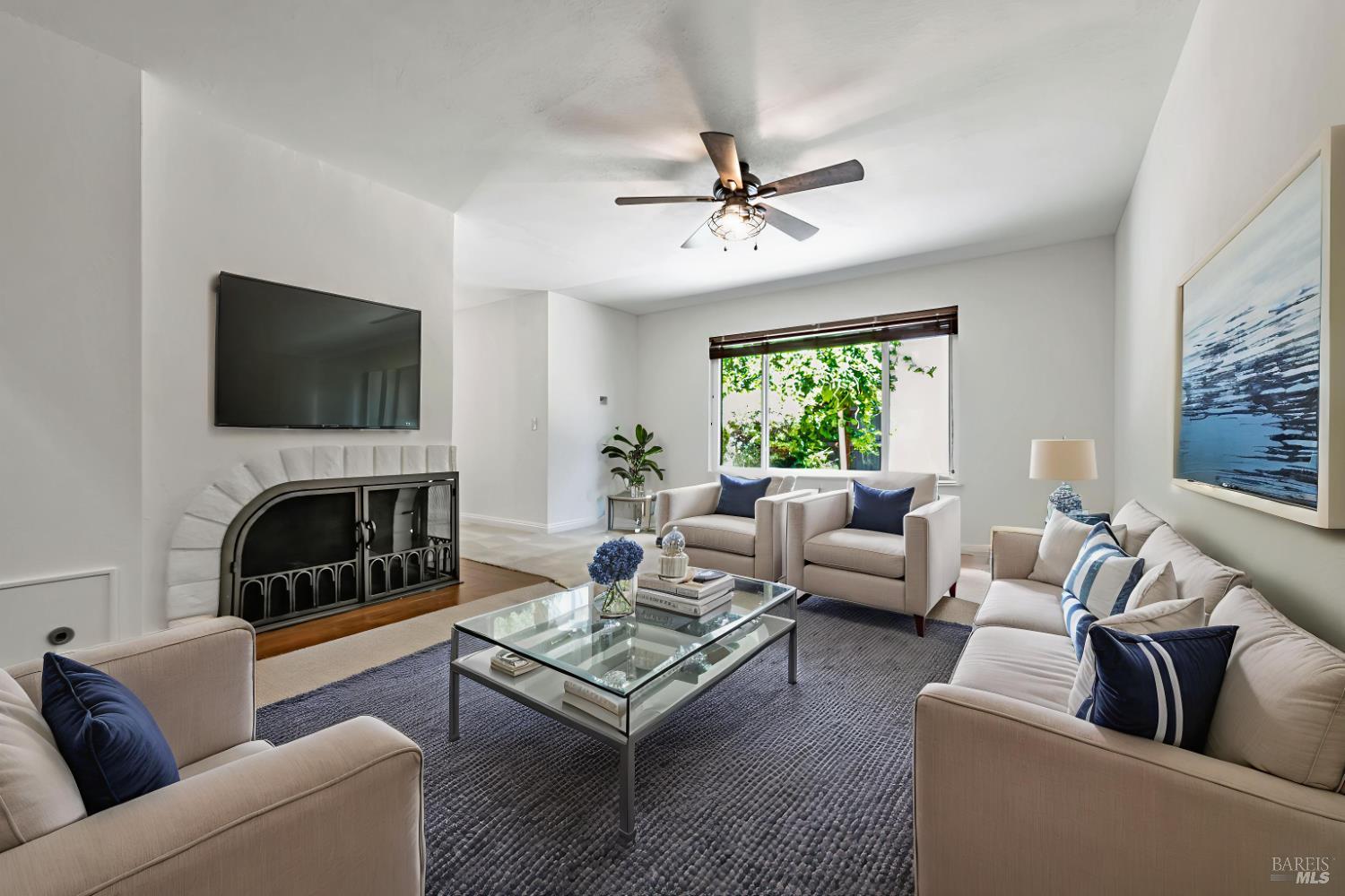 Detail Gallery Image 14 of 43 For 74 Grande Paseo Unkn, San Rafael,  CA 94903 - 4 Beds | 2/1 Baths