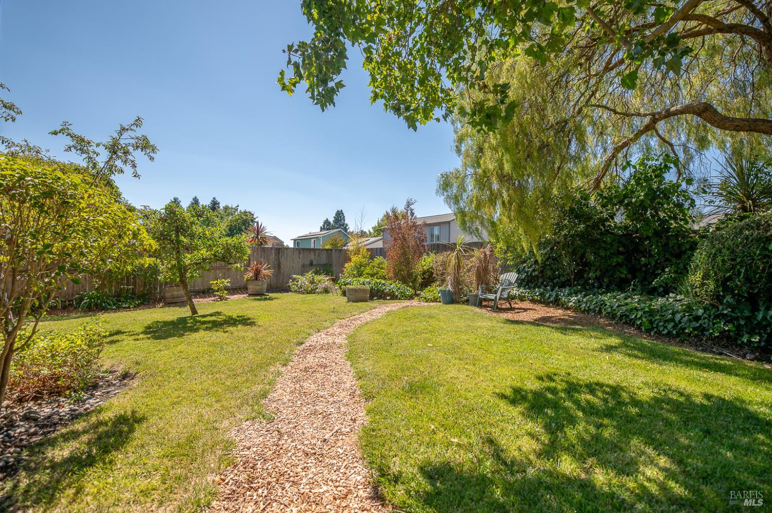 Detail Gallery Image 24 of 33 For 801 Livery Ct, Rohnert Park,  CA 94928 - 4 Beds | 2 Baths