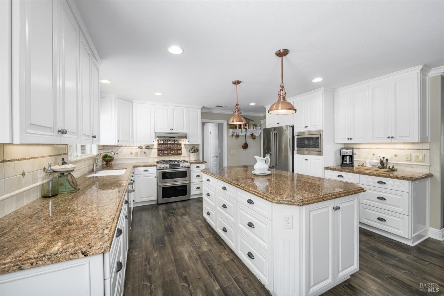 Detail Gallery Image 23 of 117 For 7598 Deer Valley Trl, Vacaville,  CA 95688 - 3 Beds | 2/1 Baths