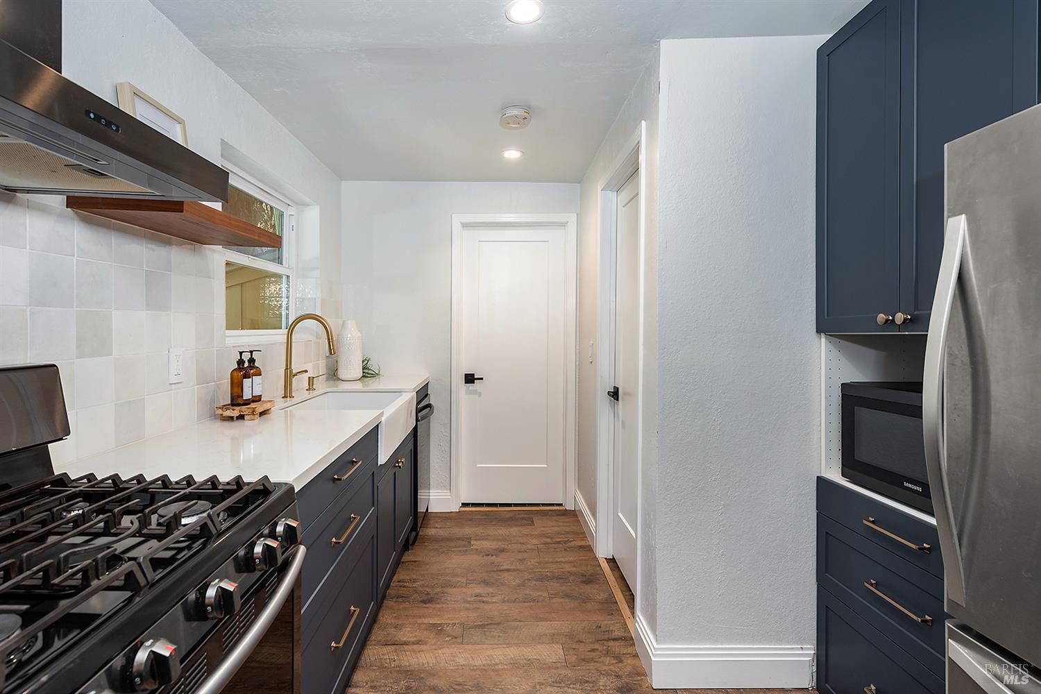 Detail Gallery Image 9 of 35 For 21854 East St, Villa Grande,  CA 95486 - 2 Beds | 1 Baths