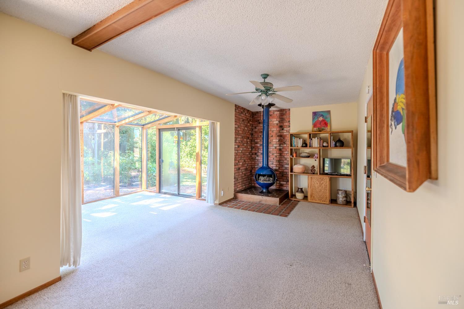 Detail Gallery Image 15 of 33 For 801 Livery Ct, Rohnert Park,  CA 94928 - 4 Beds | 2 Baths