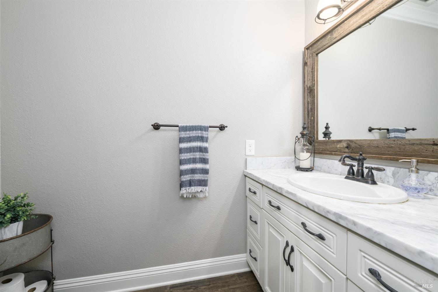 Detail Gallery Image 29 of 117 For 7598 Deer Valley Trl, Vacaville,  CA 95688 - 3 Beds | 2/1 Baths