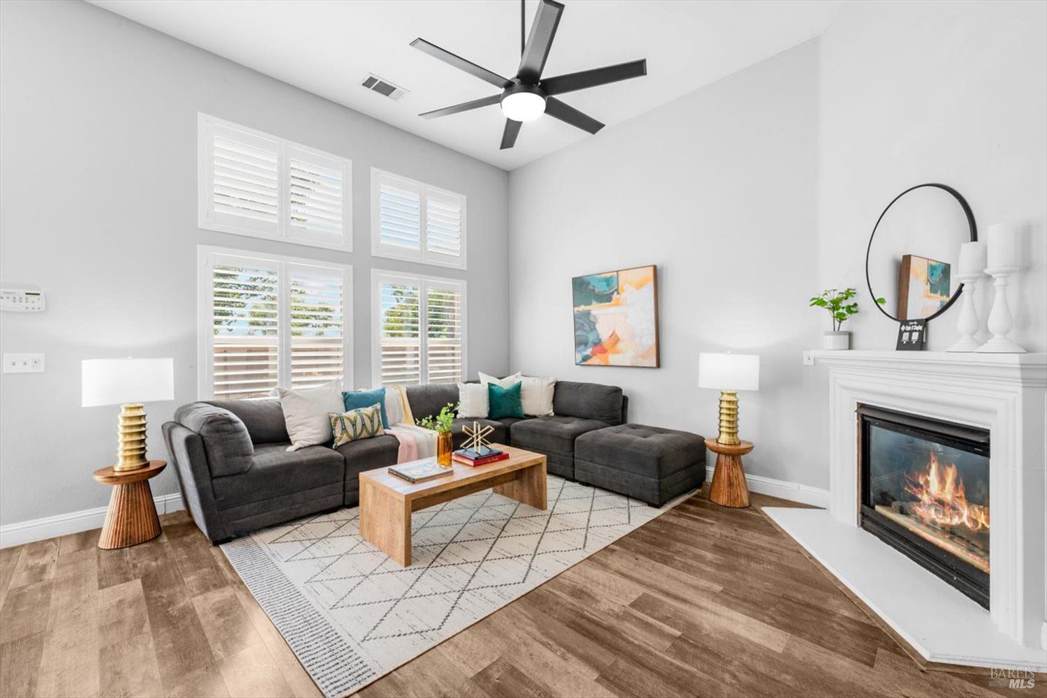 Detail Gallery Image 11 of 27 For 807 Kells Cir, Vacaville,  CA 95688 - 3 Beds | 2/1 Baths