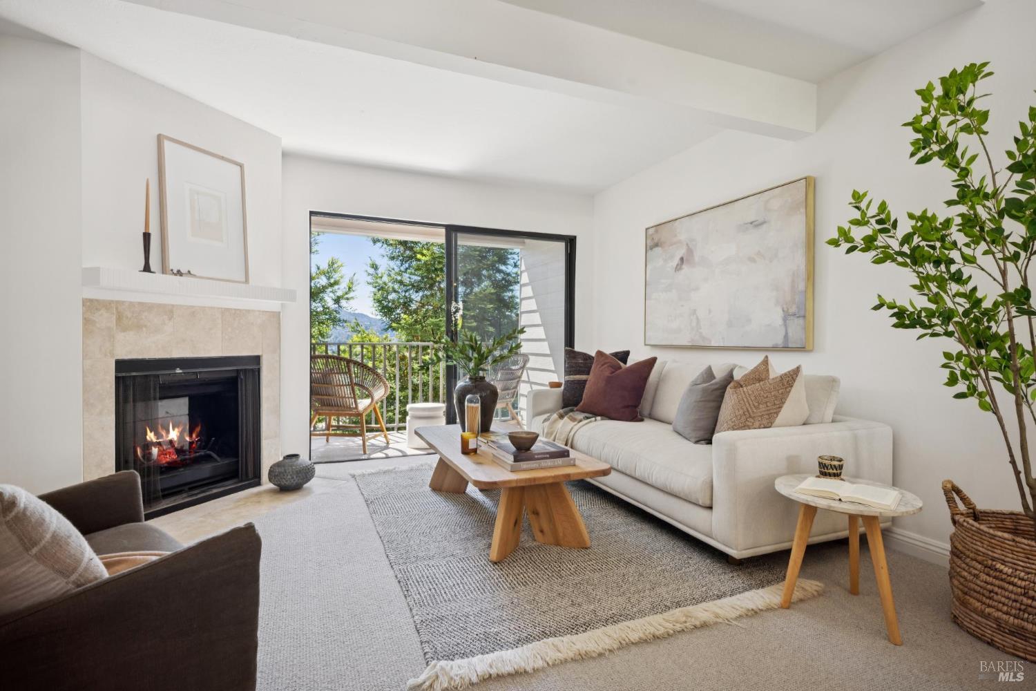 Detail Gallery Image 3 of 17 For 904 via Casitas Unkn, Greenbrae,  CA 94904 - 3 Beds | 2 Baths